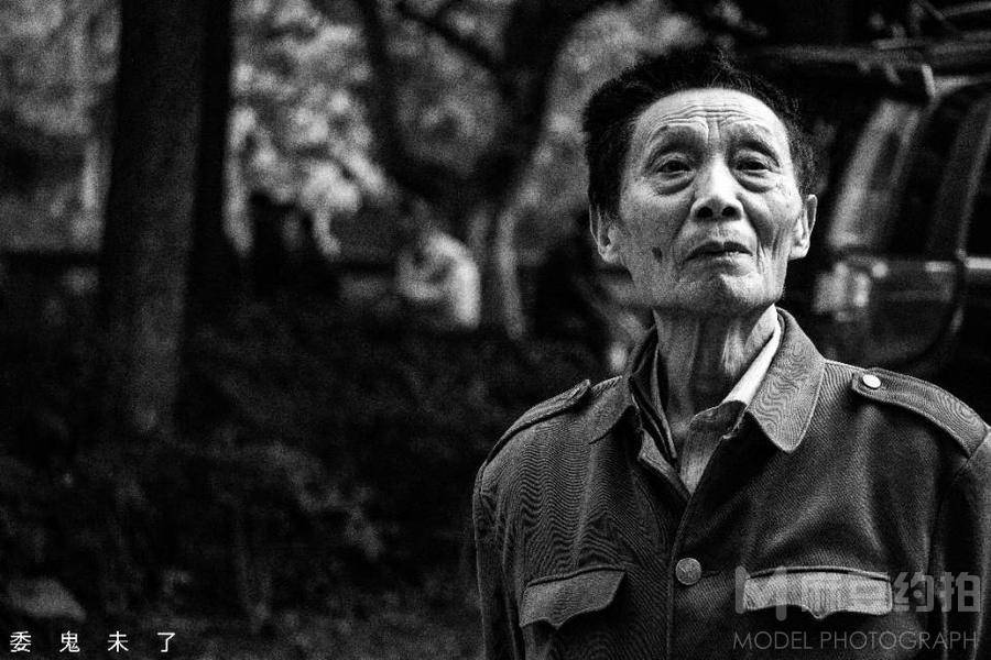 黑白模特