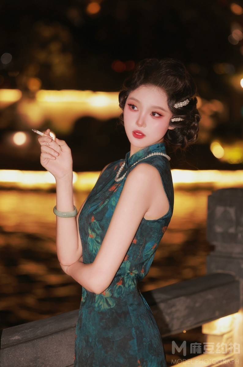 夜景模特