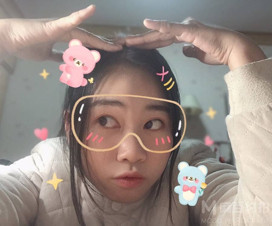情绪模特
