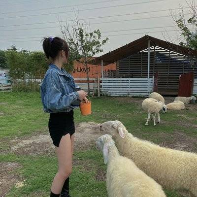 黑白模特
