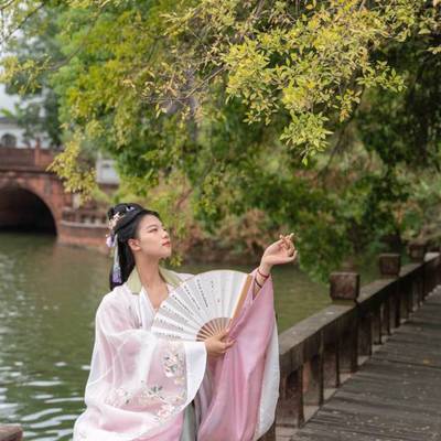 汉服模特