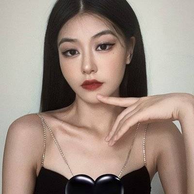 黑白模特