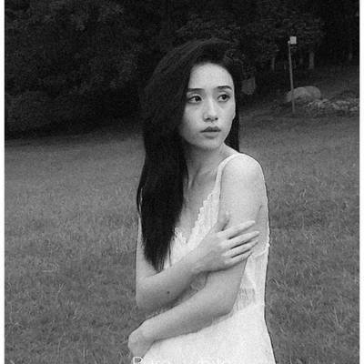 黑白模特