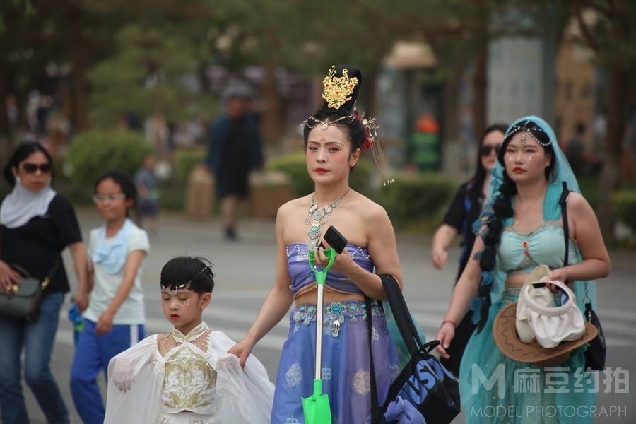 妆容模特