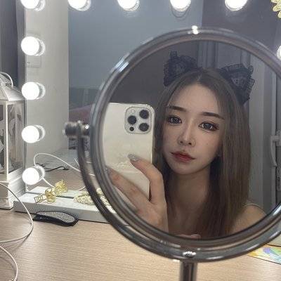 黑白模特