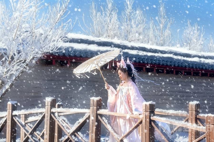 汉服模特