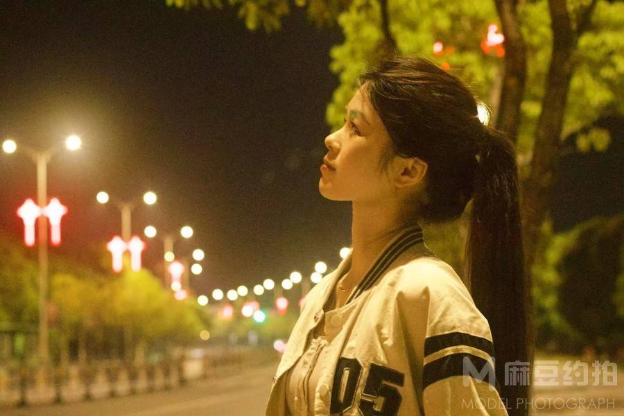 夜景模特