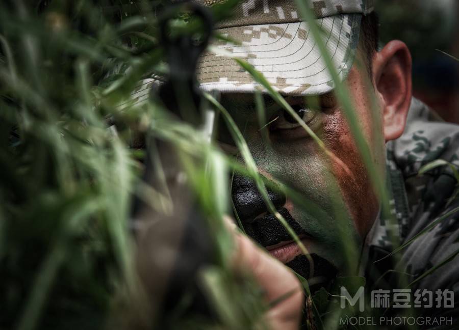 胶片模特