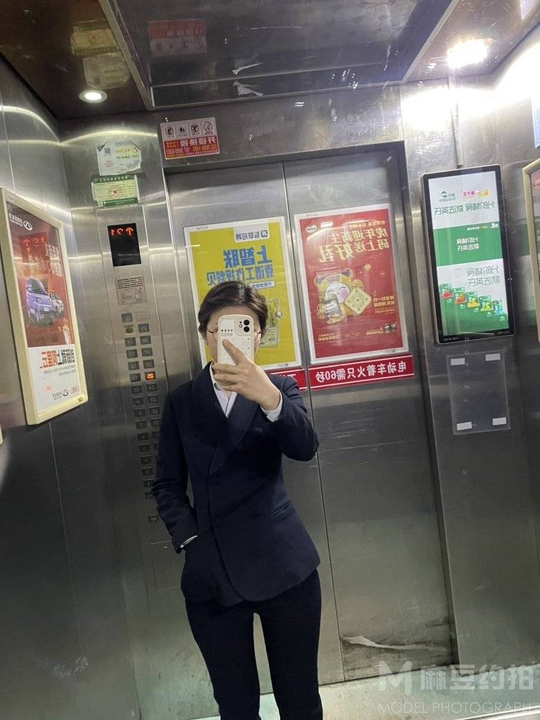 情侣模特