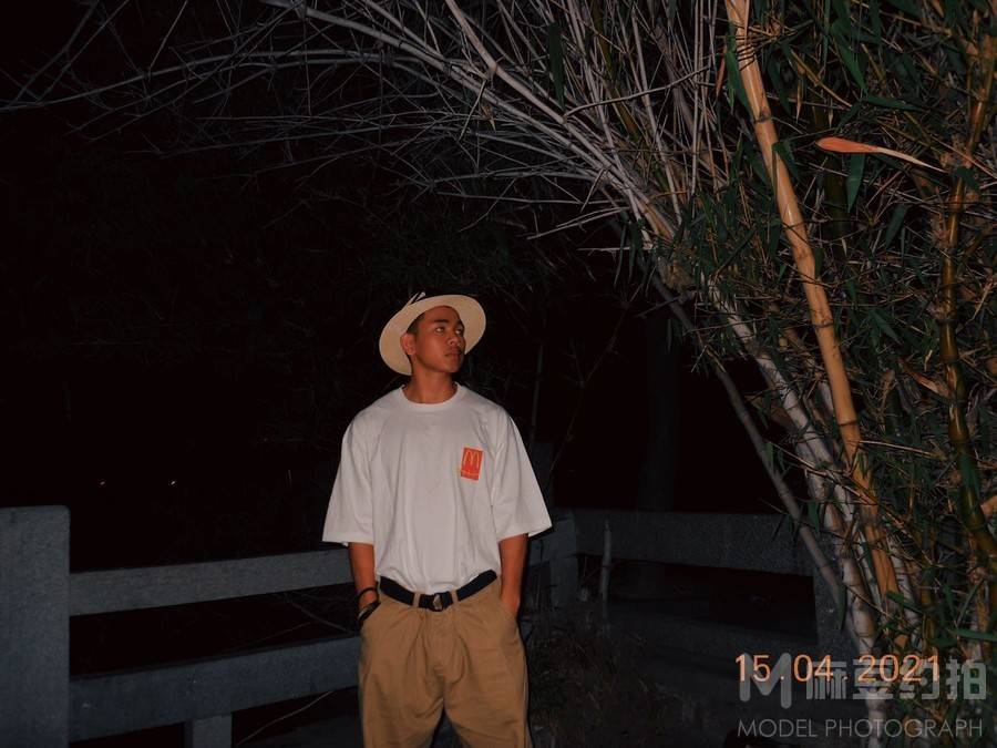 夜景模特