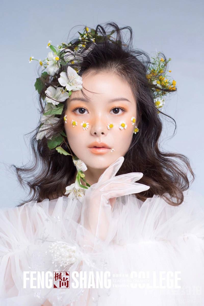 妆容模特