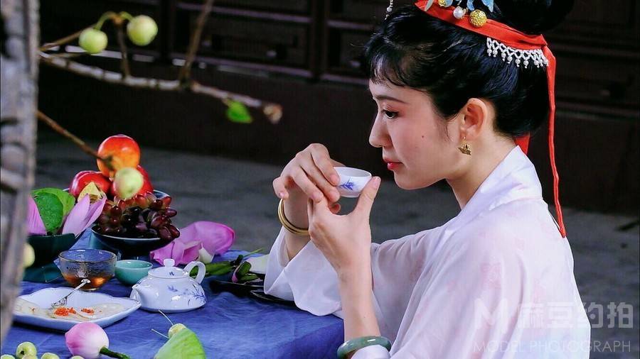 汉服模特