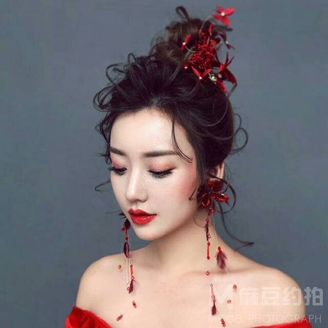 妆容模特