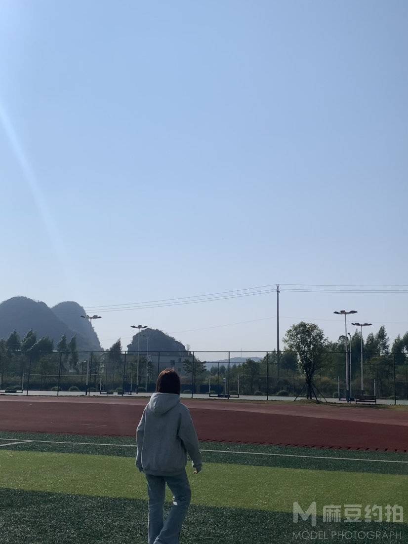 校园模特