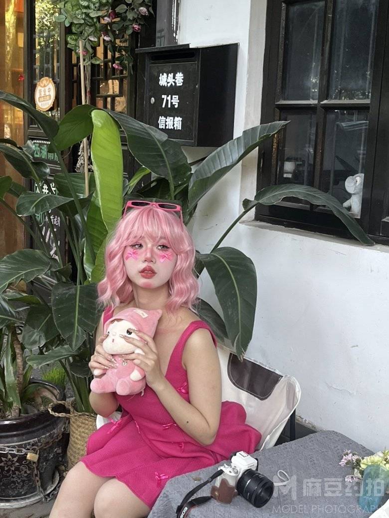 妆容模特