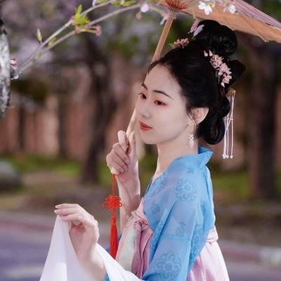 汉服模特