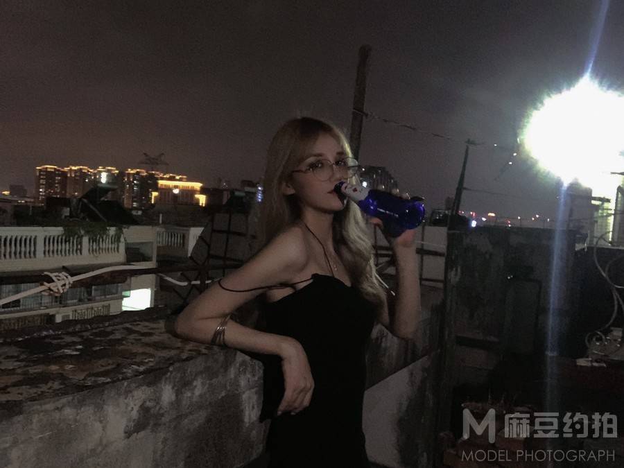 胶片模特