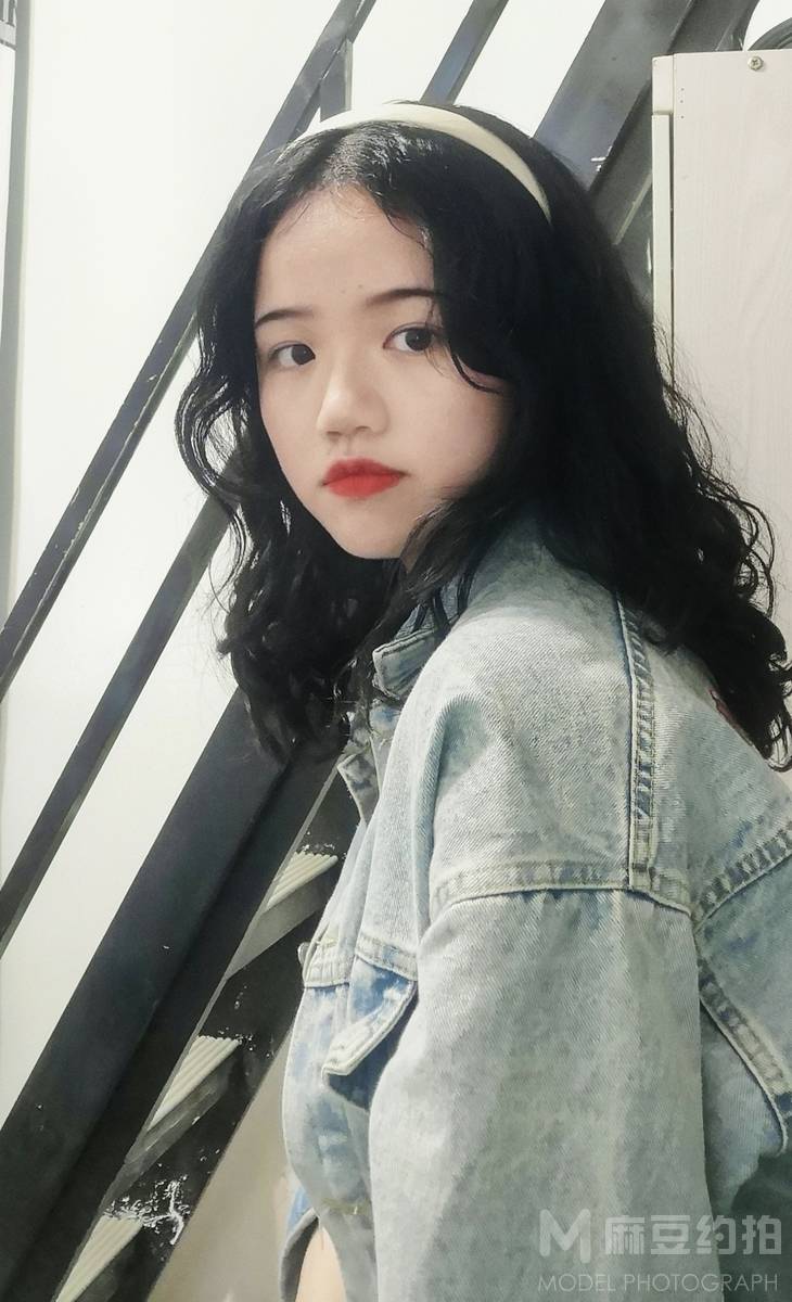 胶片模特