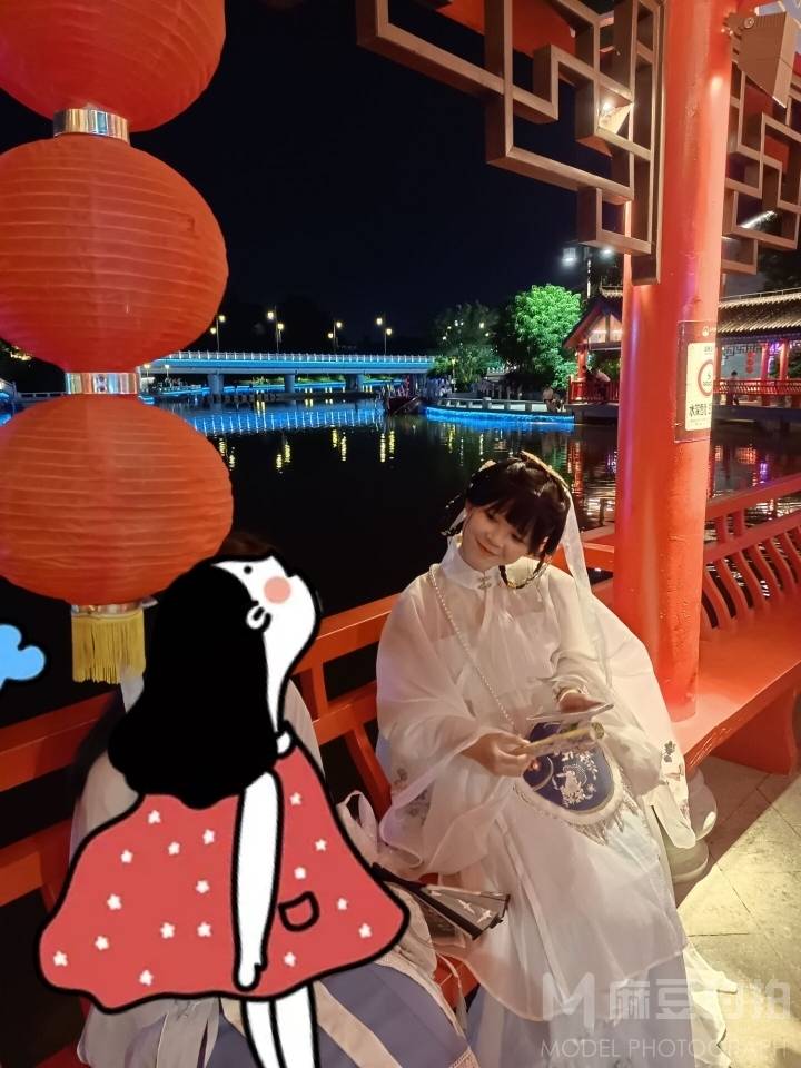 汉服模特