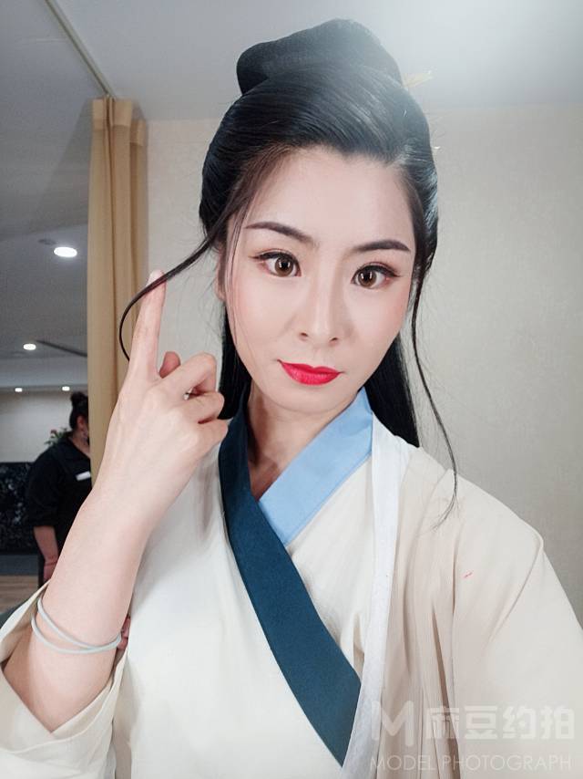 妆容模特