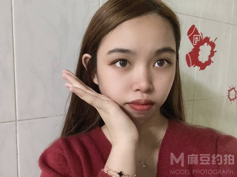 黑白模特