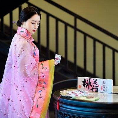 汉服模特
