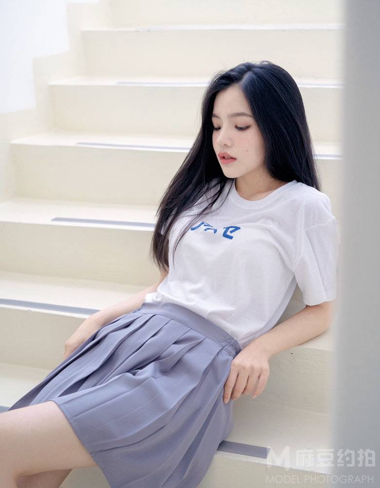 黑白模特