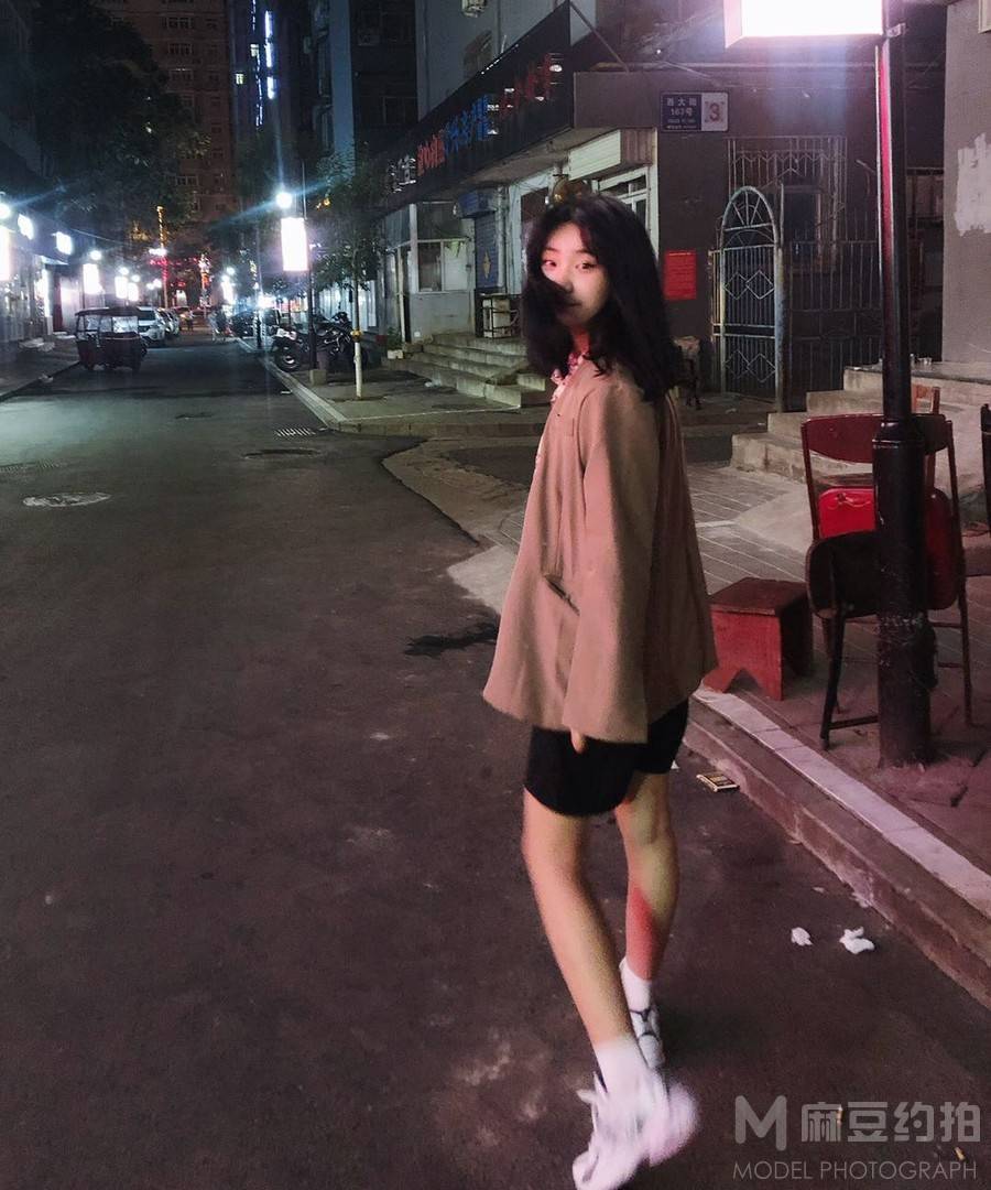 校园模特