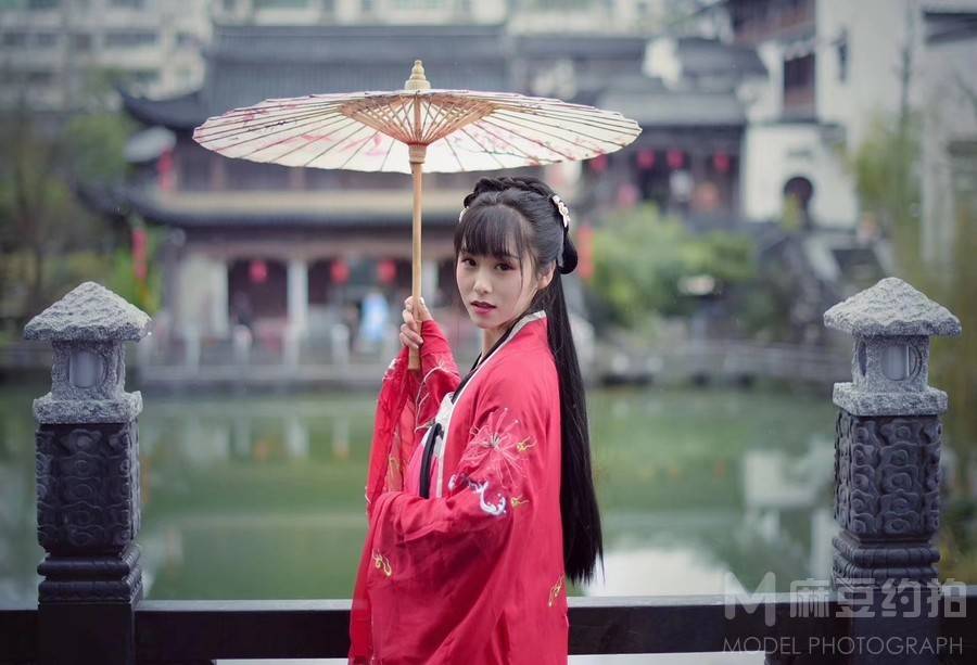 汉服模特