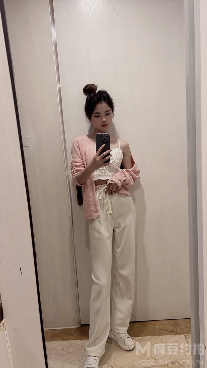 纪实模特