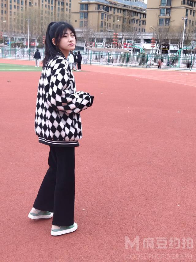 校园模特