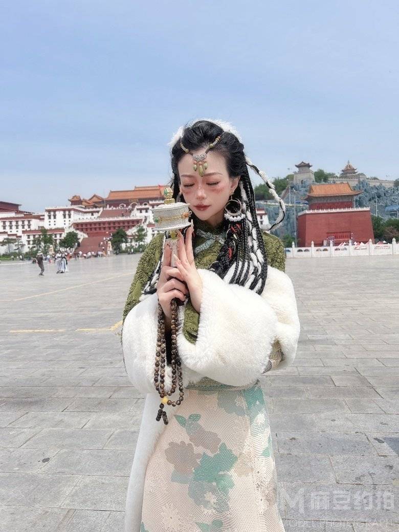 妆容模特