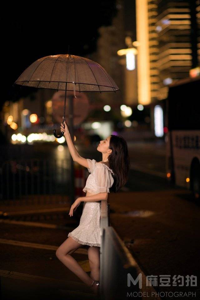 夜景模特