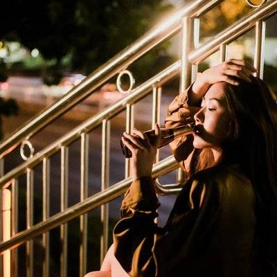 情绪模特
