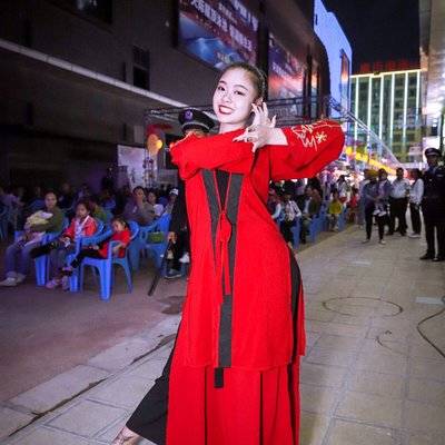 汉服模特