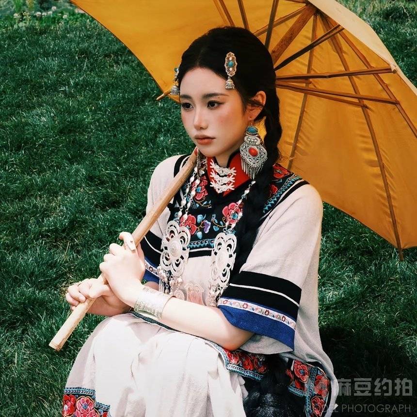 汉服模特