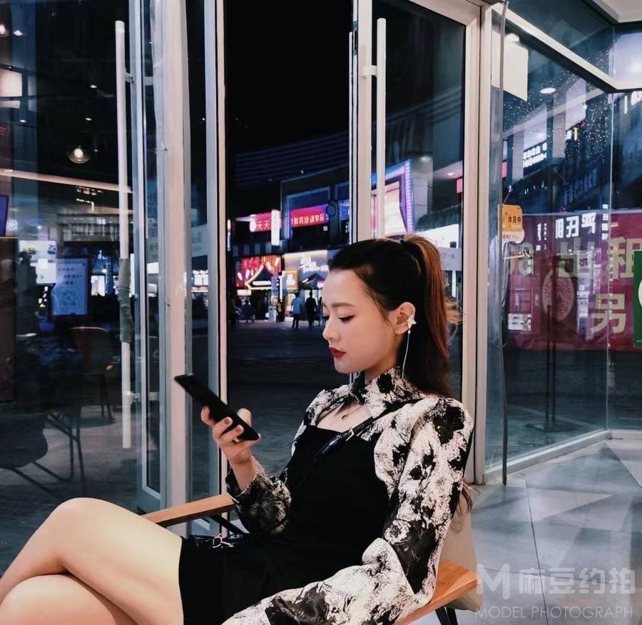 妆容模特