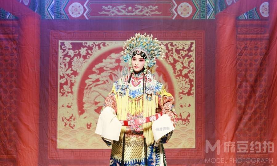妆容模特
