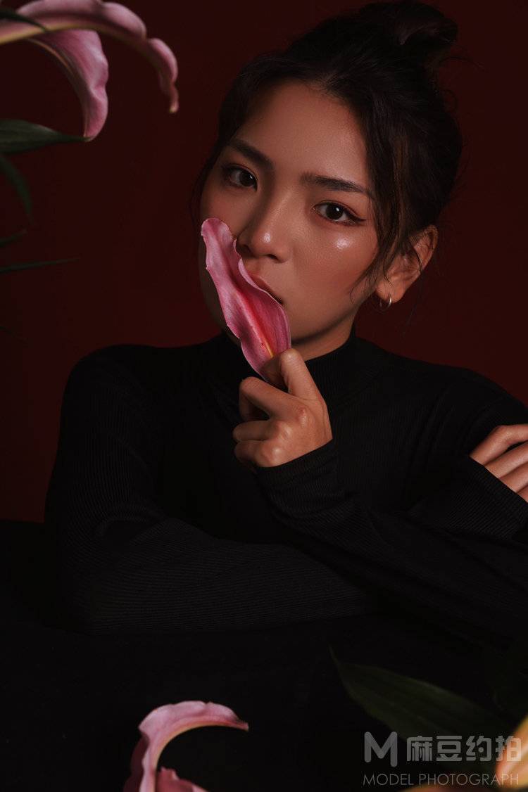 情绪模特