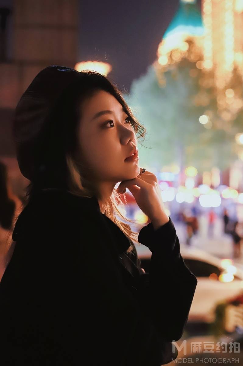 情绪模特
