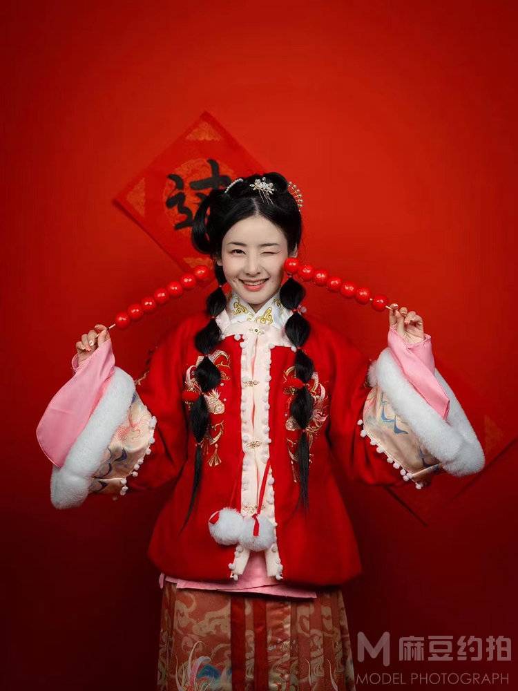 汉服模特