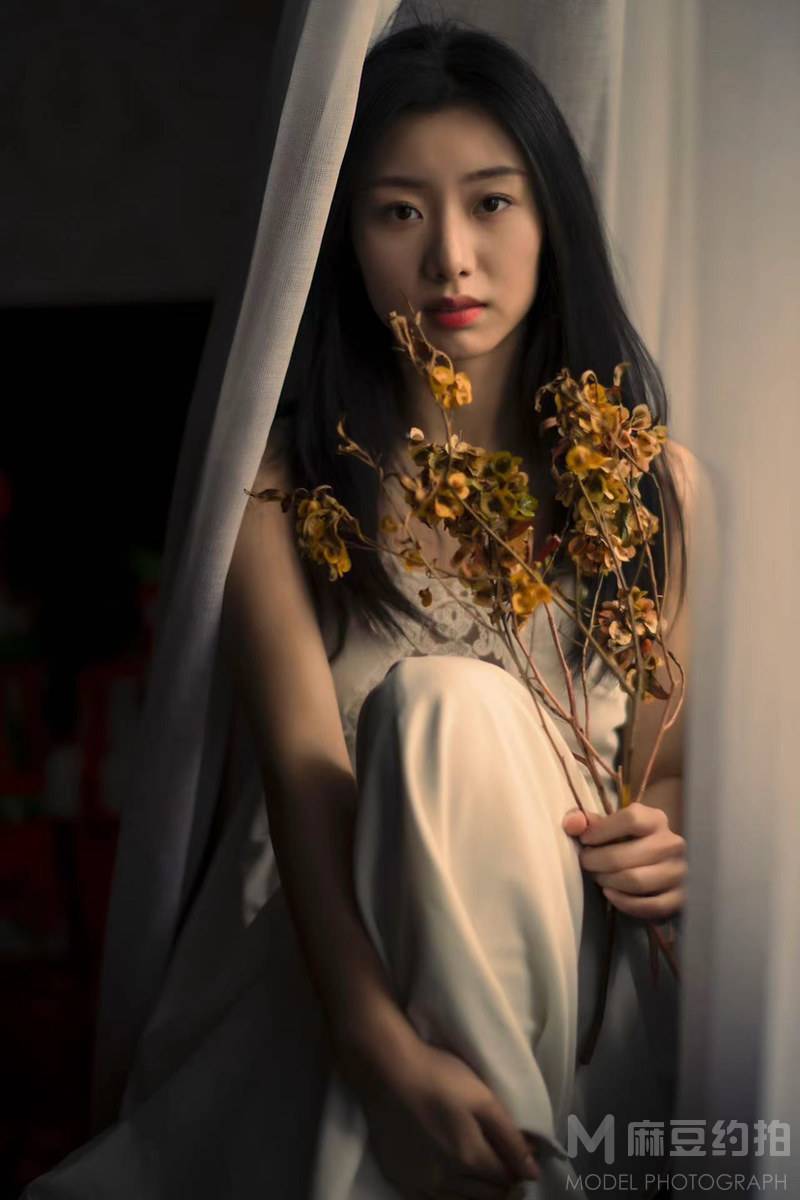 黑白模特