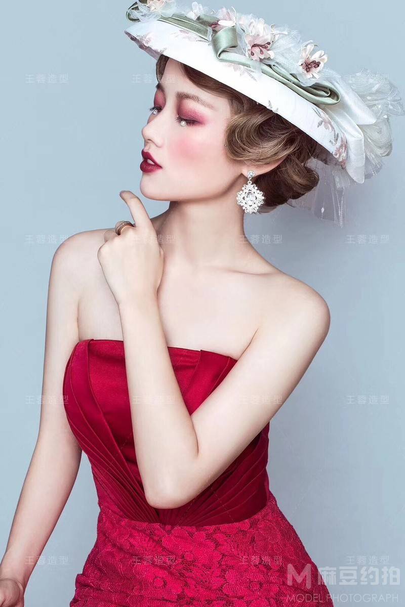 妆容模特