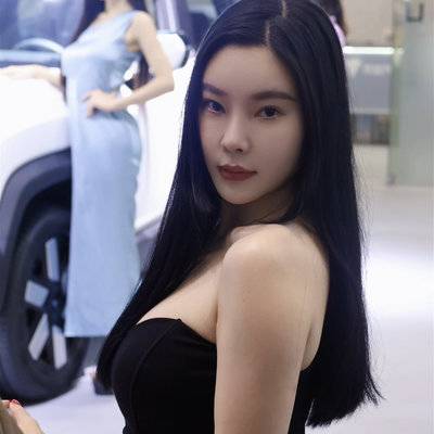 黑白模特