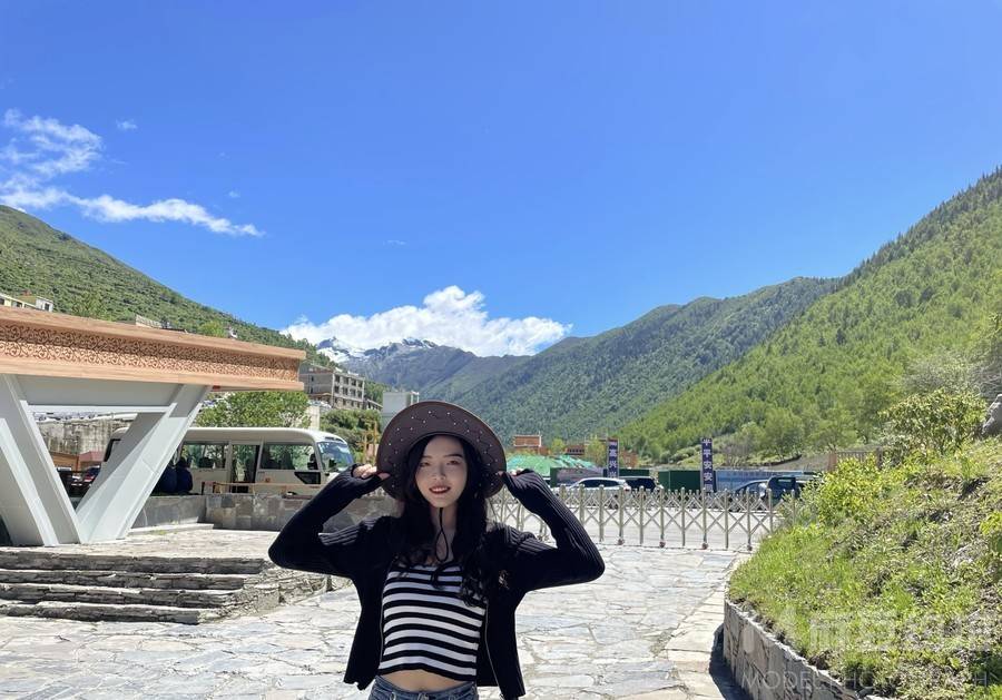 清新模特