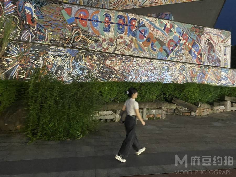 校园模特