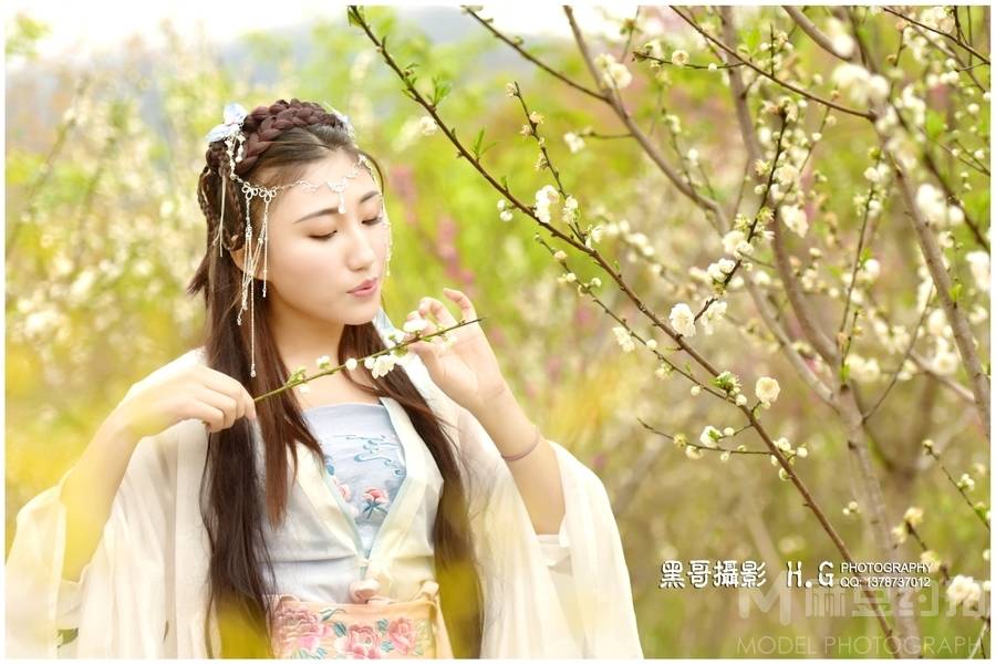 汉服模特