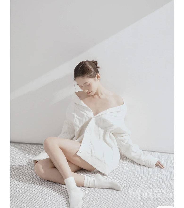 黑白模特