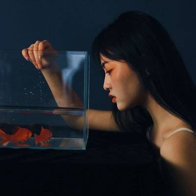 情绪模特