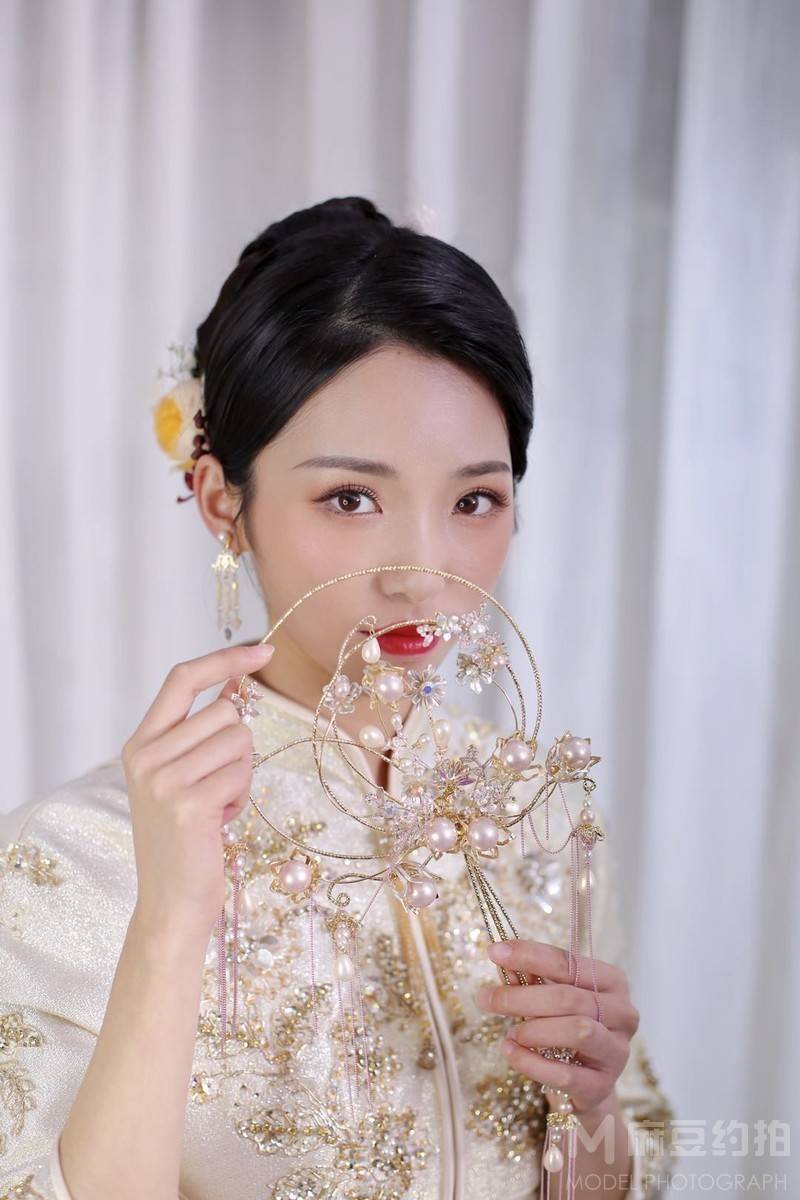 妆容模特